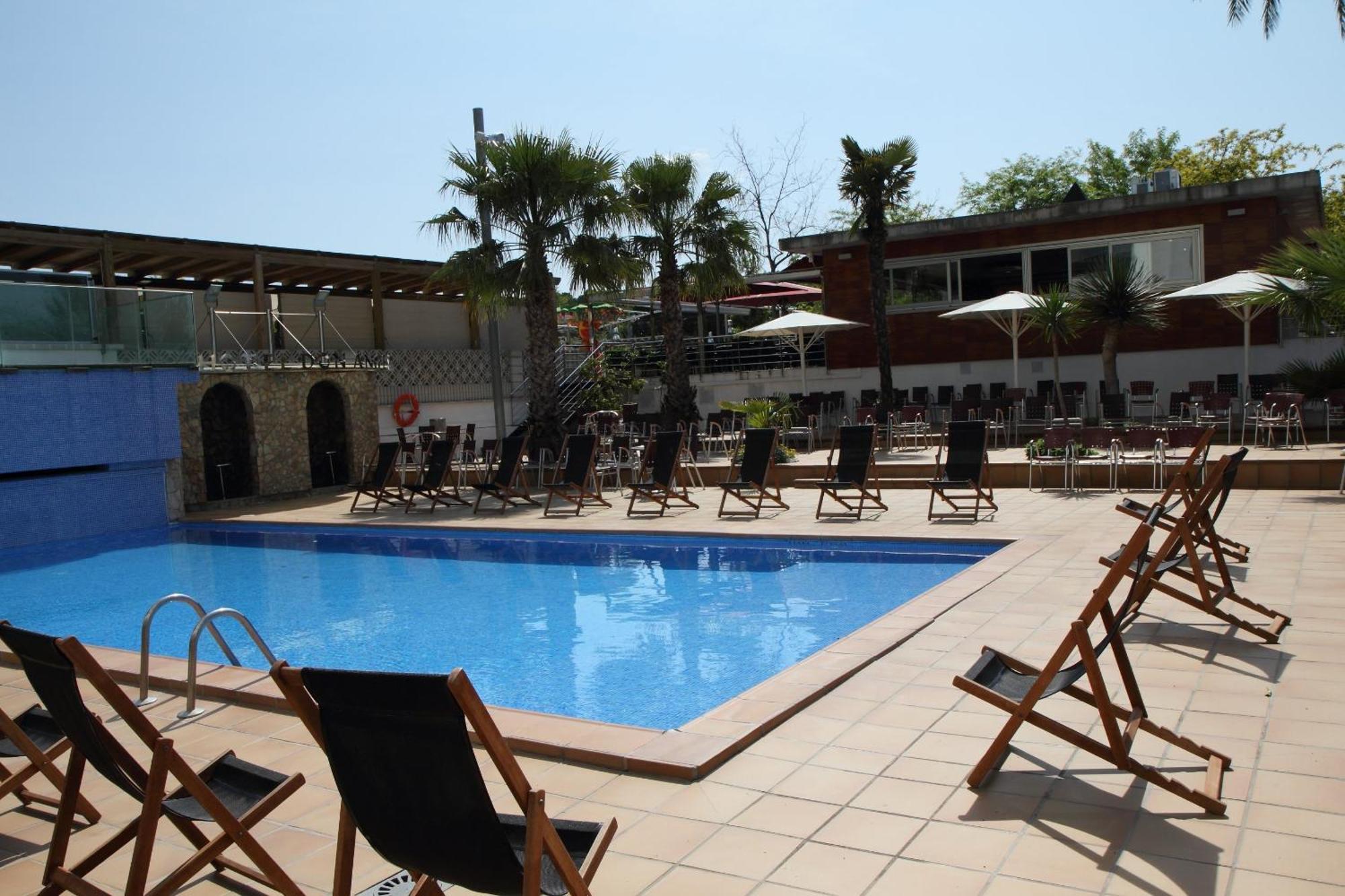 Don Angel - Adults Recommended Hotel Santa Susanna Bagian luar foto