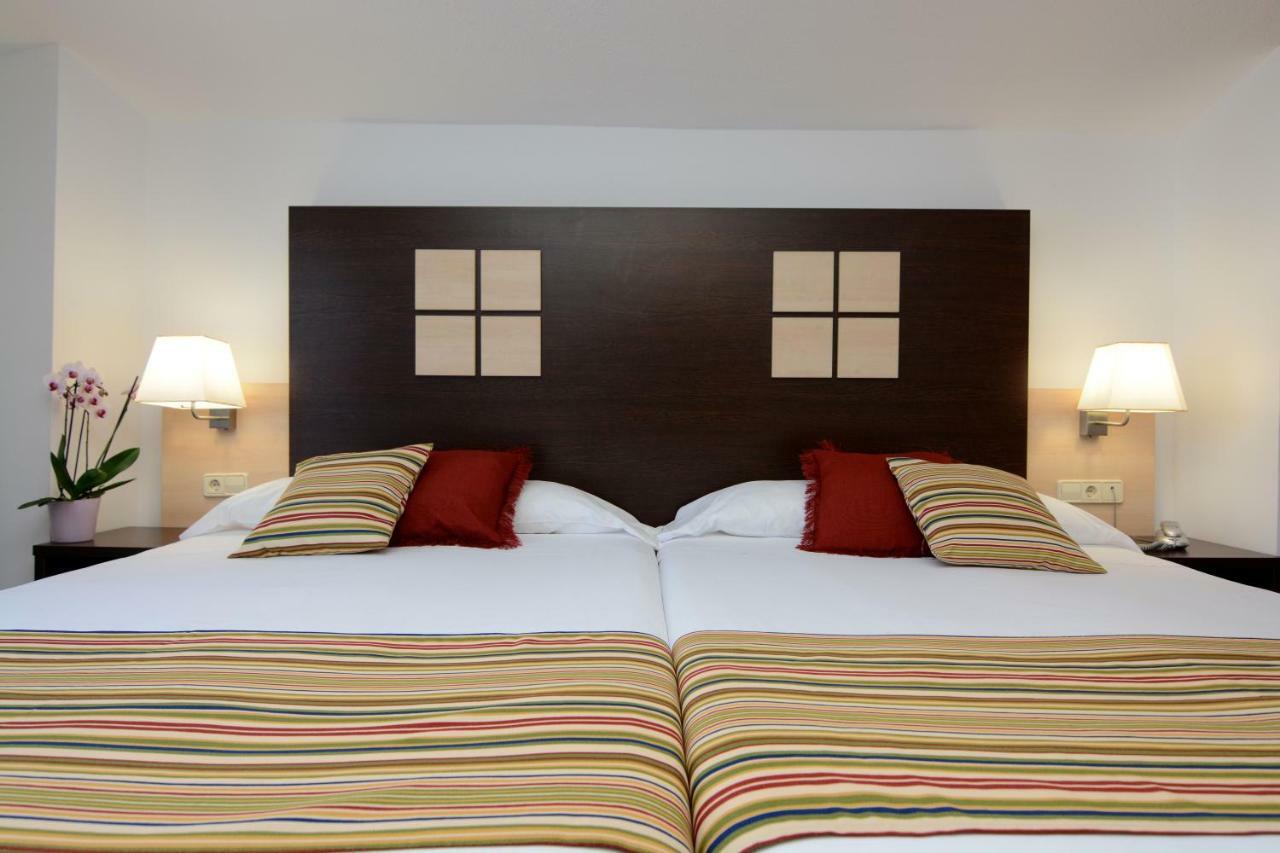 Don Angel - Adults Recommended Hotel Santa Susanna Bagian luar foto