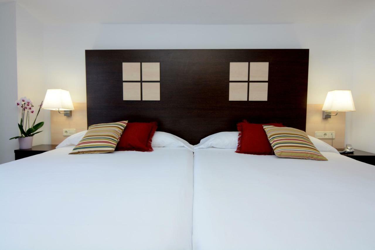 Don Angel - Adults Recommended Hotel Santa Susanna Bagian luar foto